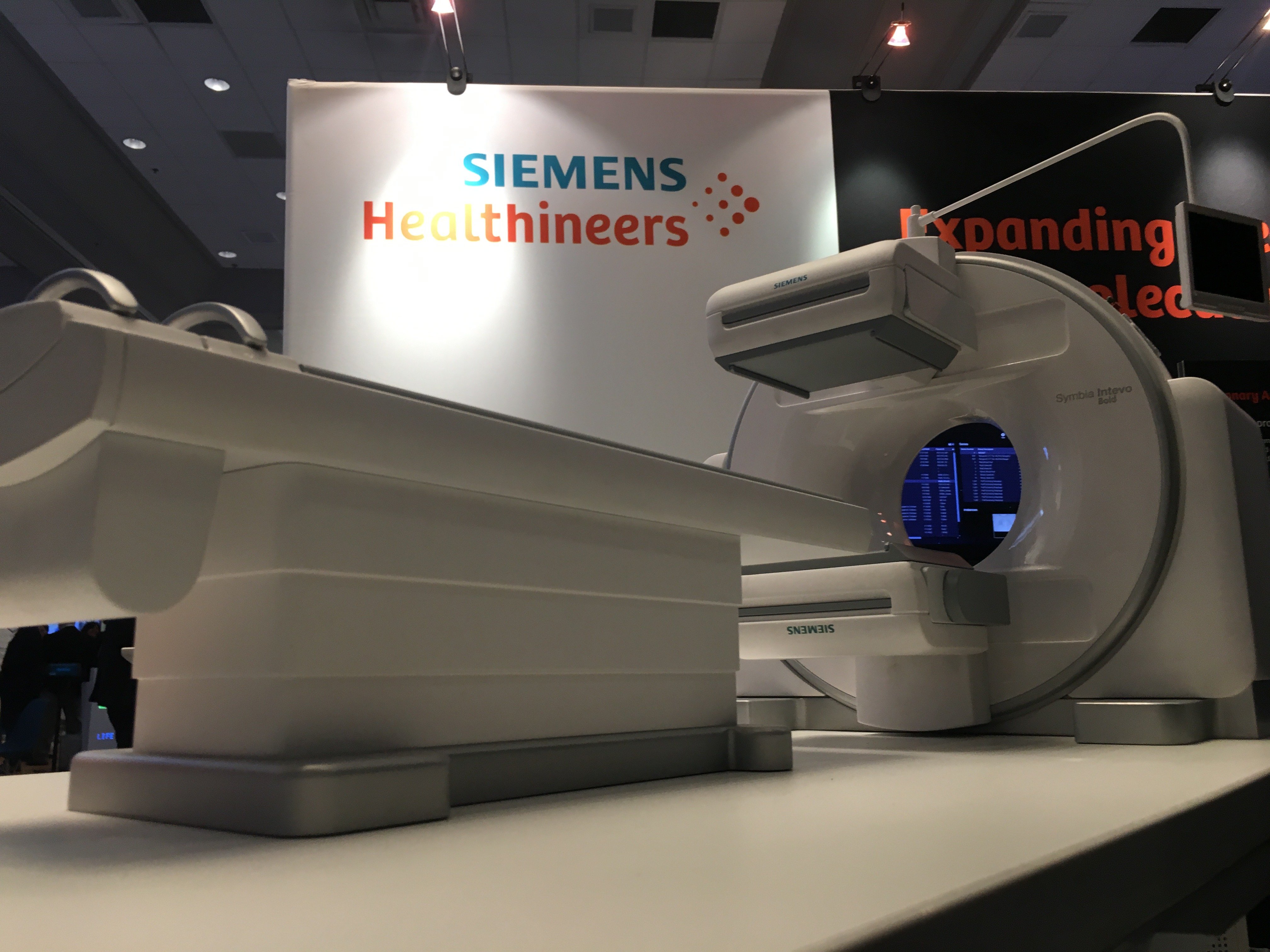 PET/CT Scanner - Siemens Healthineers Canada